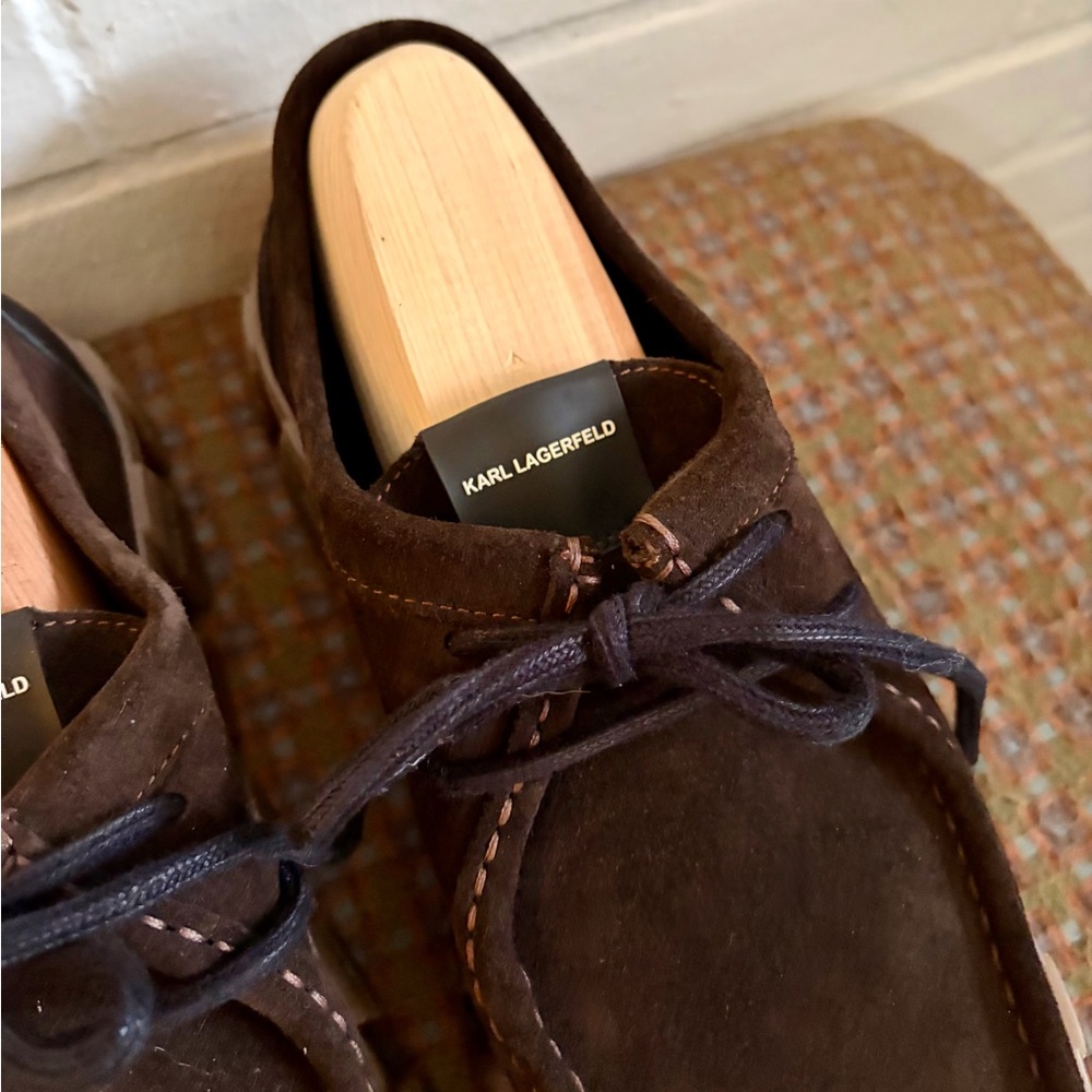 KARL LAGERFELD PARIS 
Brown Suede Wallaby Chukka Boots, Men’s 10.5 EUC - Picture 3 of 13